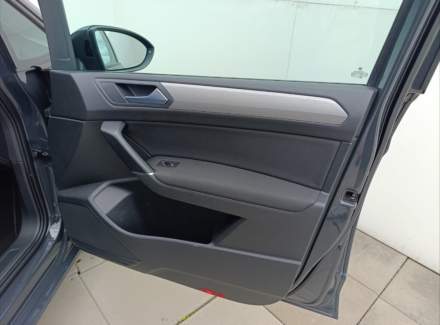 Volkswagen - Touran