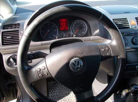 Volkswagen - Touran