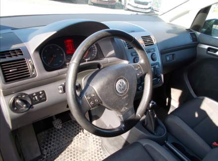 Volkswagen - Touran
