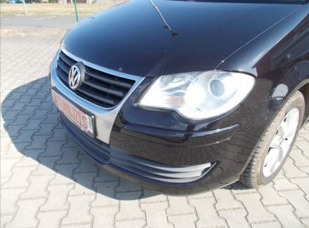Volkswagen - Touran