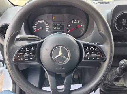 Mercedes-Benz - Sprinter