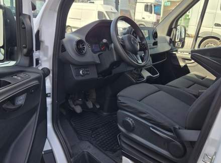 Mercedes-Benz - Sprinter