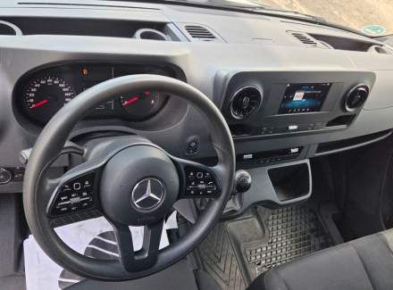 Mercedes-Benz - Sprinter