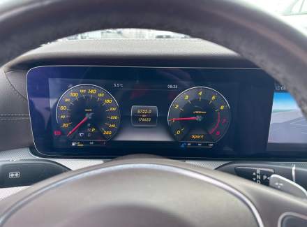 Mercedes-Benz - E-class