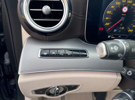 Mercedes-Benz - E-class