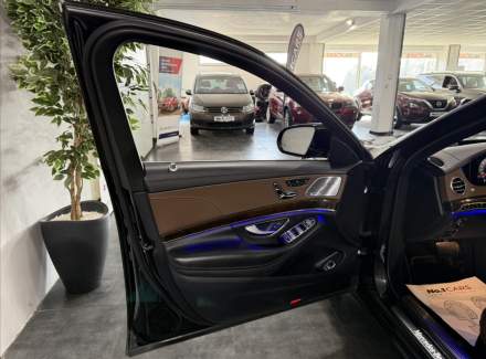 Mercedes-Benz - S-class