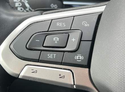 Volkswagen - T-Cross