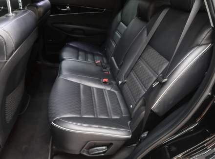 Kia - Sorento