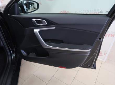 Kia - Cee'd