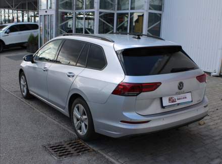 Volkswagen - Golf