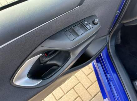 Toyota - Yaris