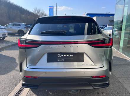 Lexus - NX