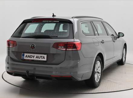 Volkswagen - Passat