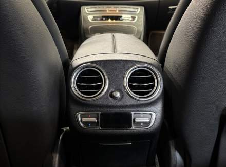 Mercedes-Benz - E-class