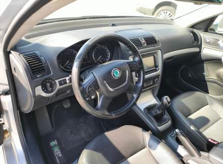Škoda - Octavia