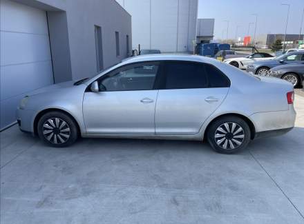 Volkswagen - Jetta