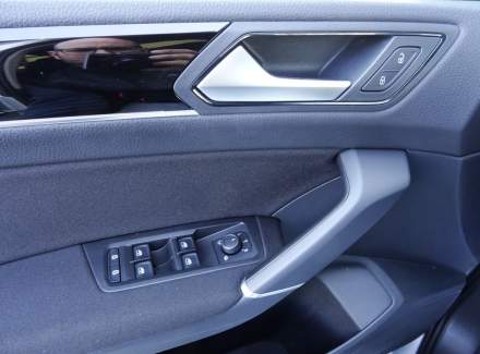 Volkswagen - Touran