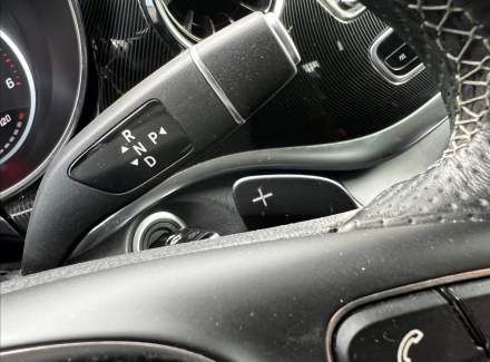 Mercedes-Benz - V-class