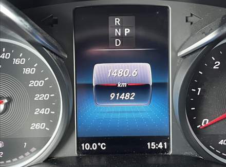 Mercedes-Benz - V-class