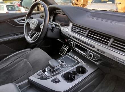 Audi - Q7