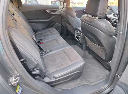 Audi - Q7