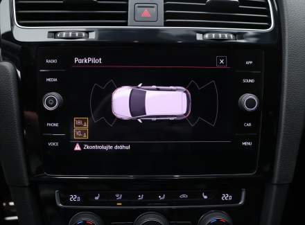 Volkswagen - Golf