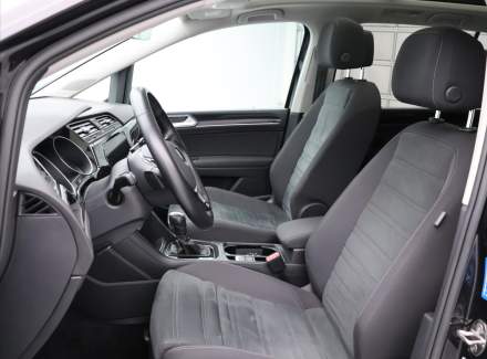 Volkswagen - Touran