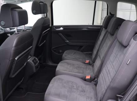 Volkswagen - Touran