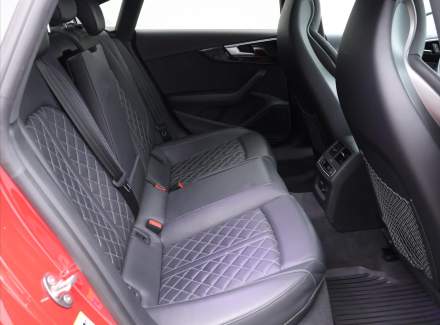 Audi - S5