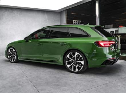 Audi - RS 4