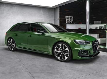 Audi - RS 4