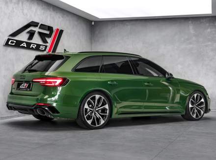 Audi - RS 4