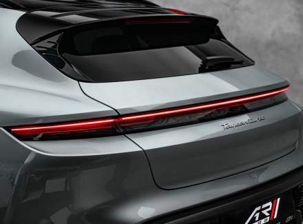 Porsche - Taycan