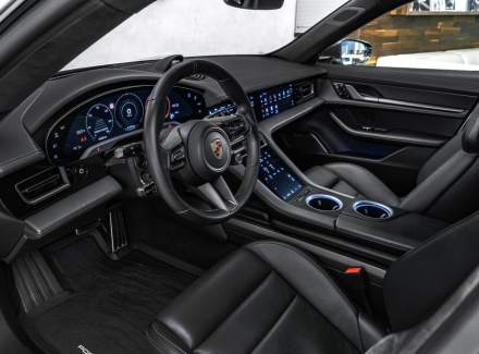 Porsche - Taycan