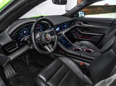 Porsche - Taycan
