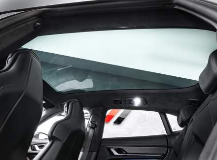 Porsche - Taycan