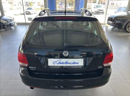 Volkswagen - Golf