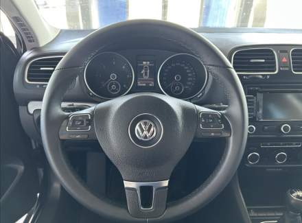 Volkswagen - Golf