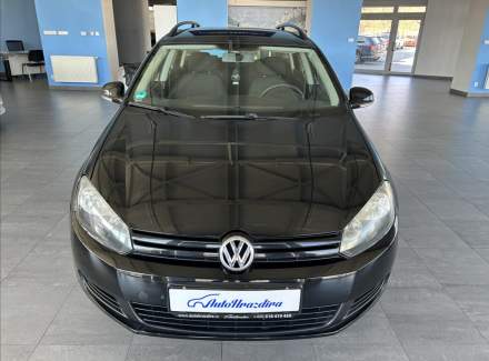 Volkswagen - Golf