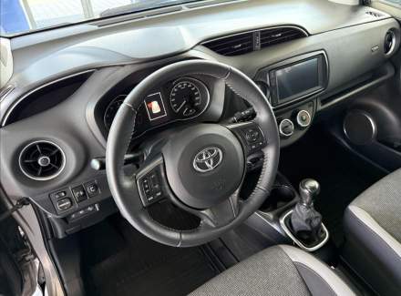 Toyota - Yaris