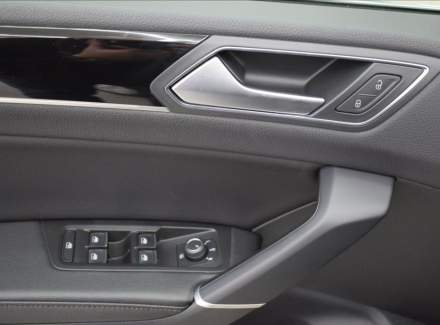 Volkswagen - Touran