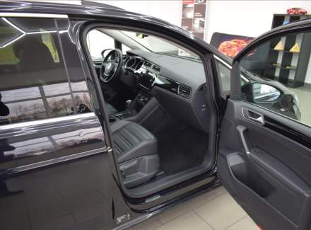 Volkswagen - Touran