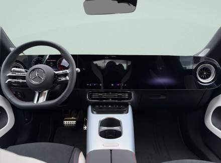 Mercedes-Benz - CLA