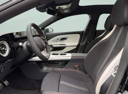 Mercedes-Benz - CLA