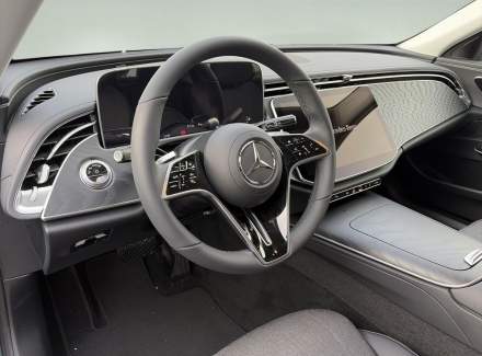 Mercedes-Benz - E-class