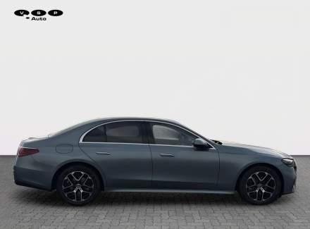 Mercedes-Benz - E-class