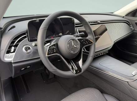 Mercedes-Benz - E-class