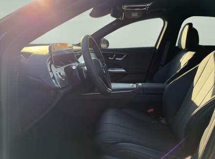 Mercedes-Benz - E-class