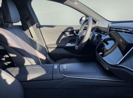 Mercedes-Benz - E-class