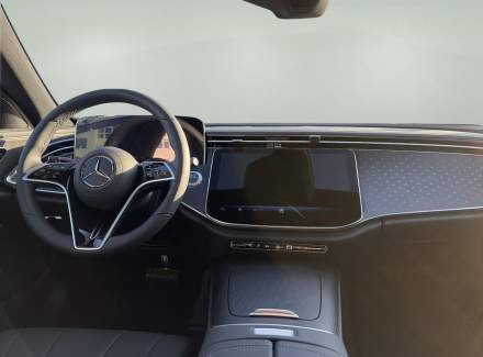 Mercedes-Benz - E-class